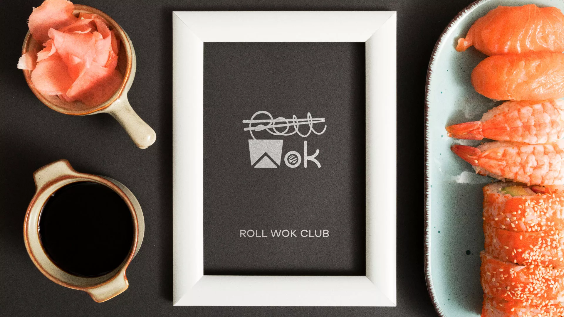 Разработка логотипа суши-бара «Roll Wok Club» в Городовиковске